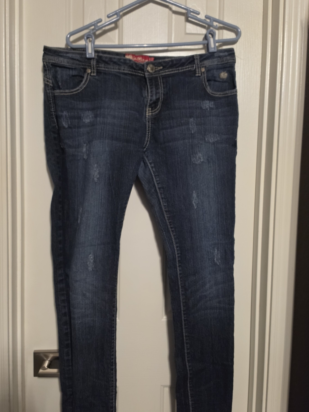 Vintage Apple Bottom Dark Wash Skinny Jeans for Women
